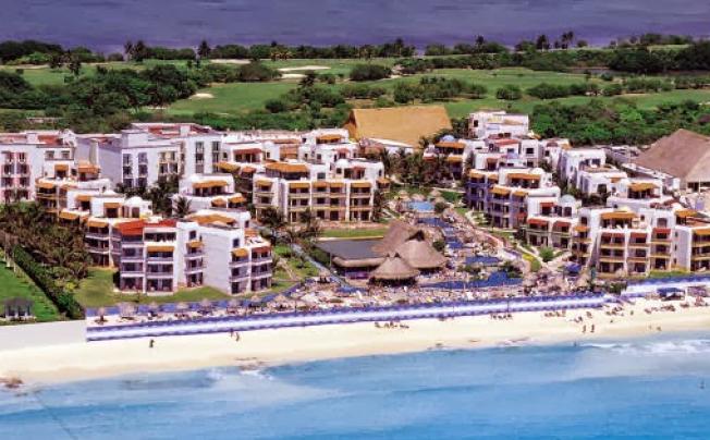 Фото отеля El Pueblito Beach Hotel Cancun